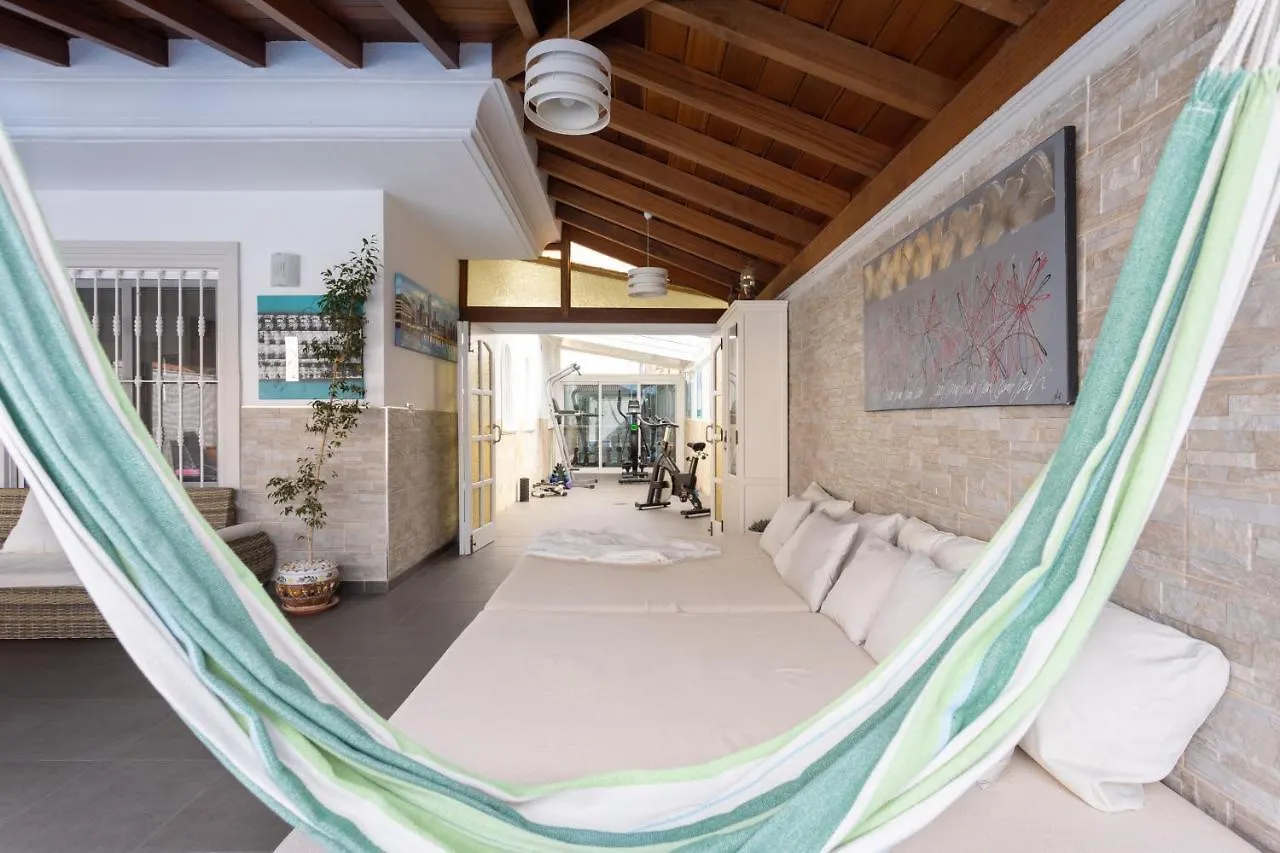 Luxury Villa With Private Pool With Aircon,Playa Del Duque 아데제 0*,  스페인